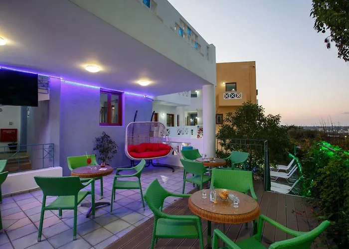 Romantica Hotel Apartments